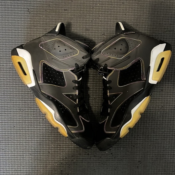 Air Jordan 6 Retro  Lakers - Picture 4 of 7